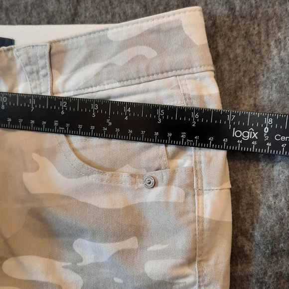 Democracy Camouflage Zip Pants - Picture 7 of 14